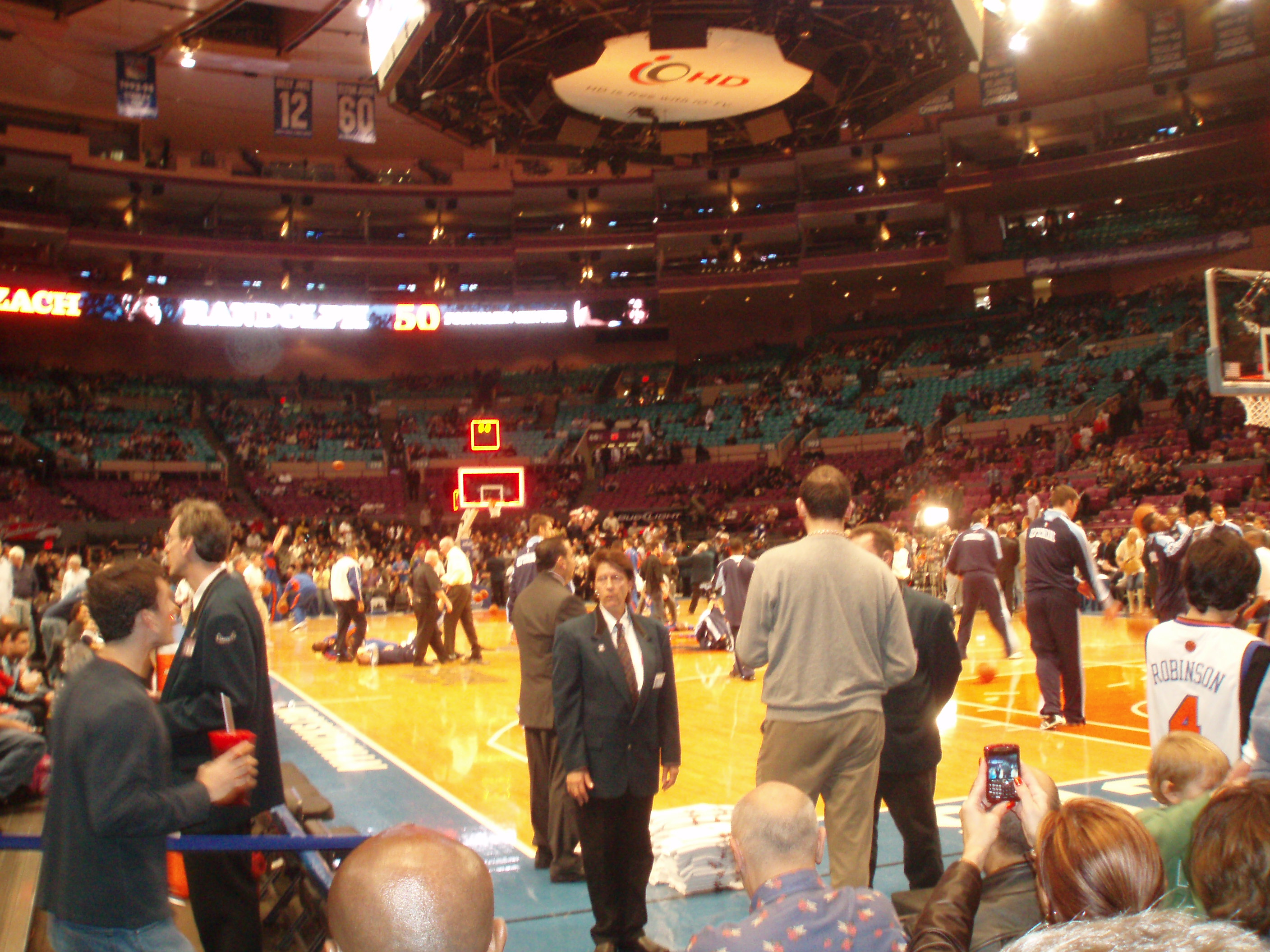 New York Knicksi mäng Madison Square Gardenis